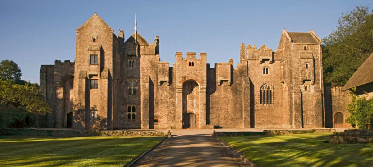 Замок Комптон