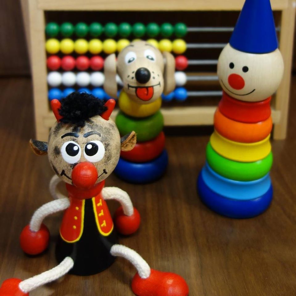 Мир деревянных игрушек