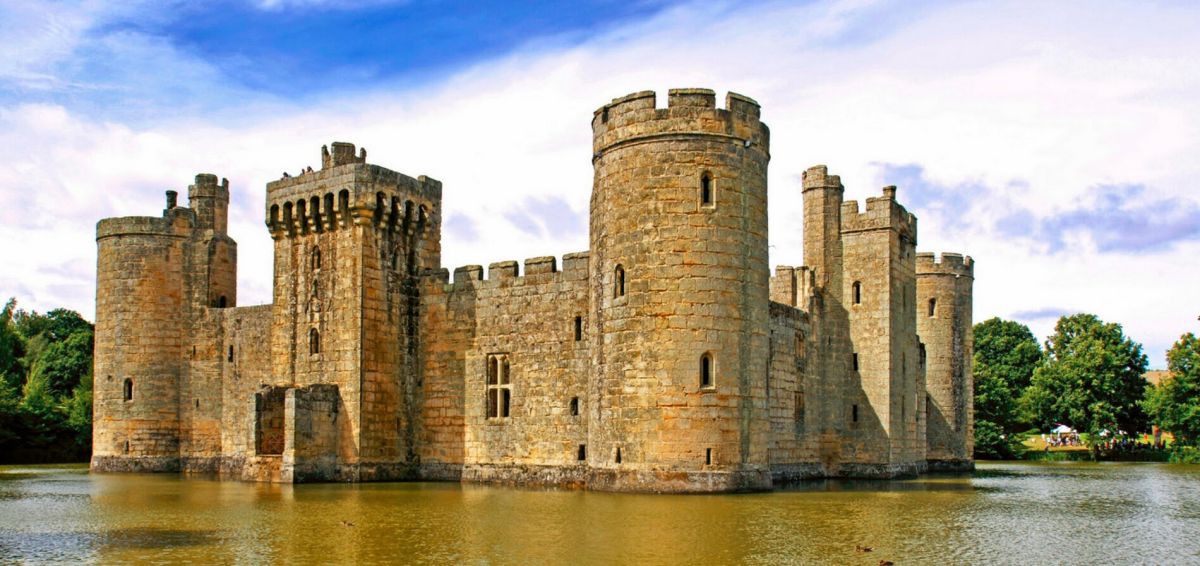 Замок Бодиам