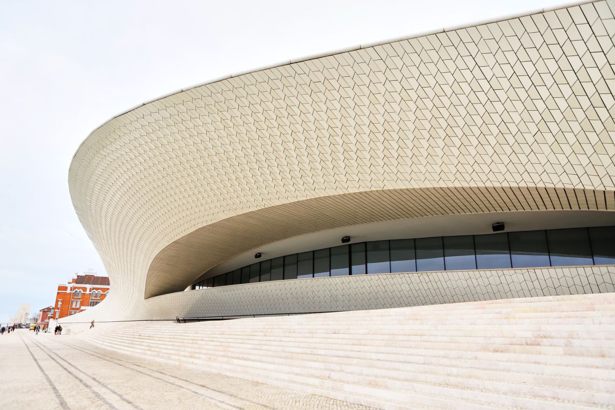 Музей искусства, архитектуры и технологии (MAAT)