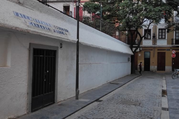 Убежище на улице Альта