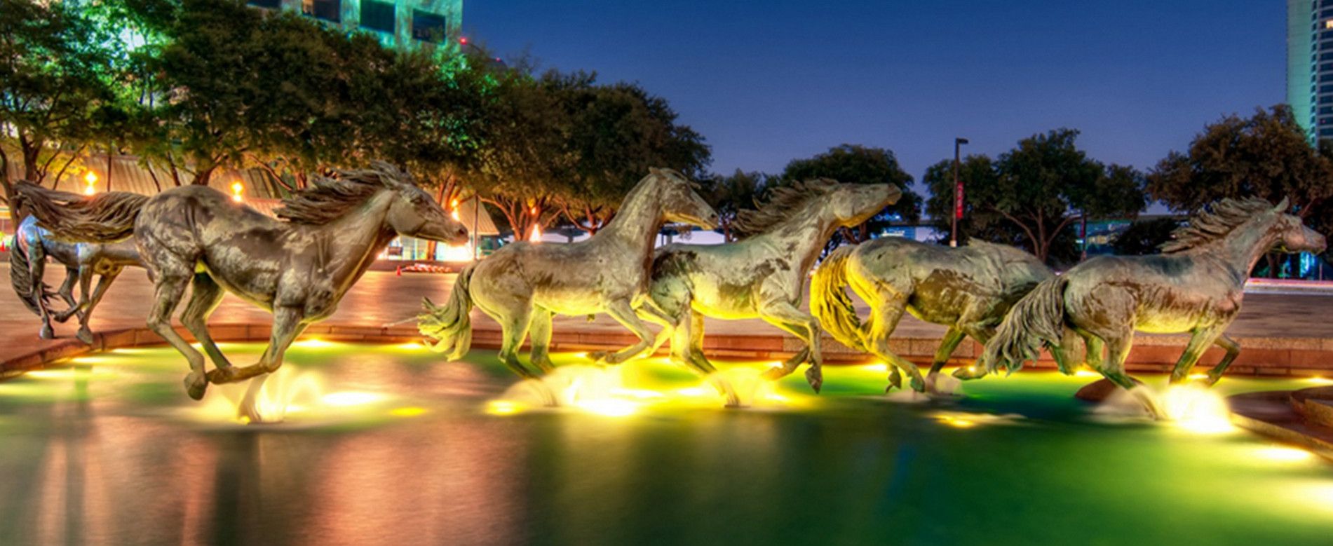 Скульптура Мустанги Лас-Колинаса