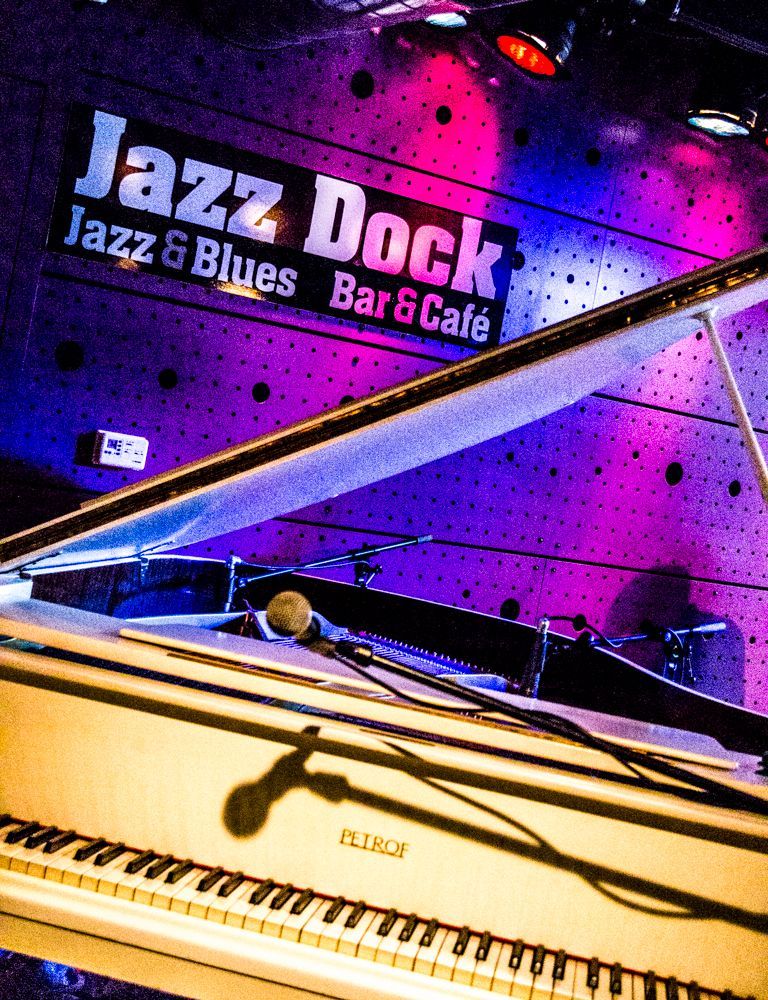 Jazz Dock