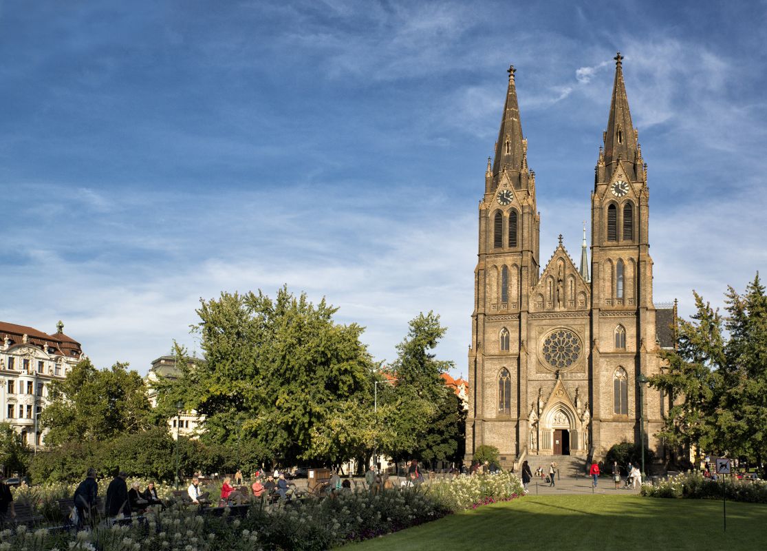 Площадь Мира