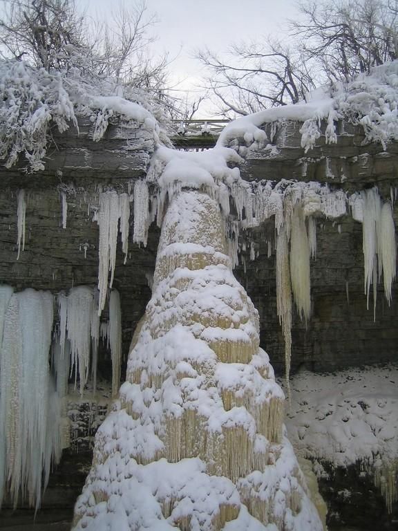 Водопад Валасте