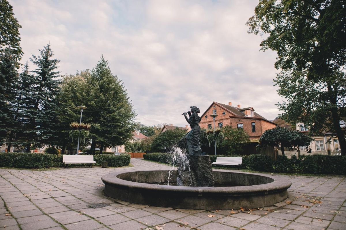 Скульптура «Пастораль на роднике»