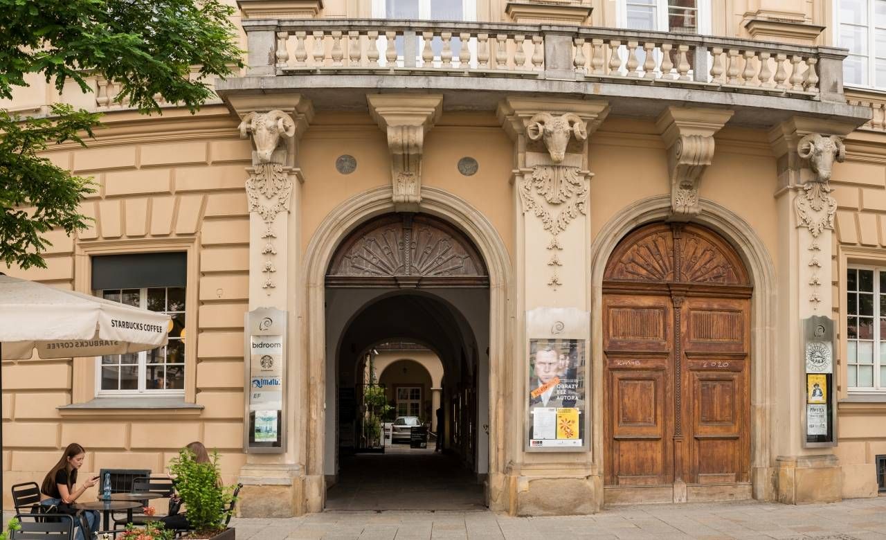 Пивница под баранами