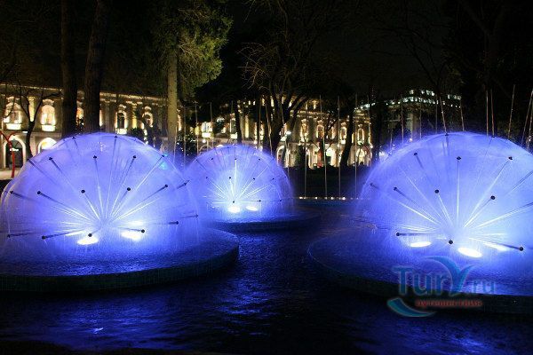 Площадь Фонтанов