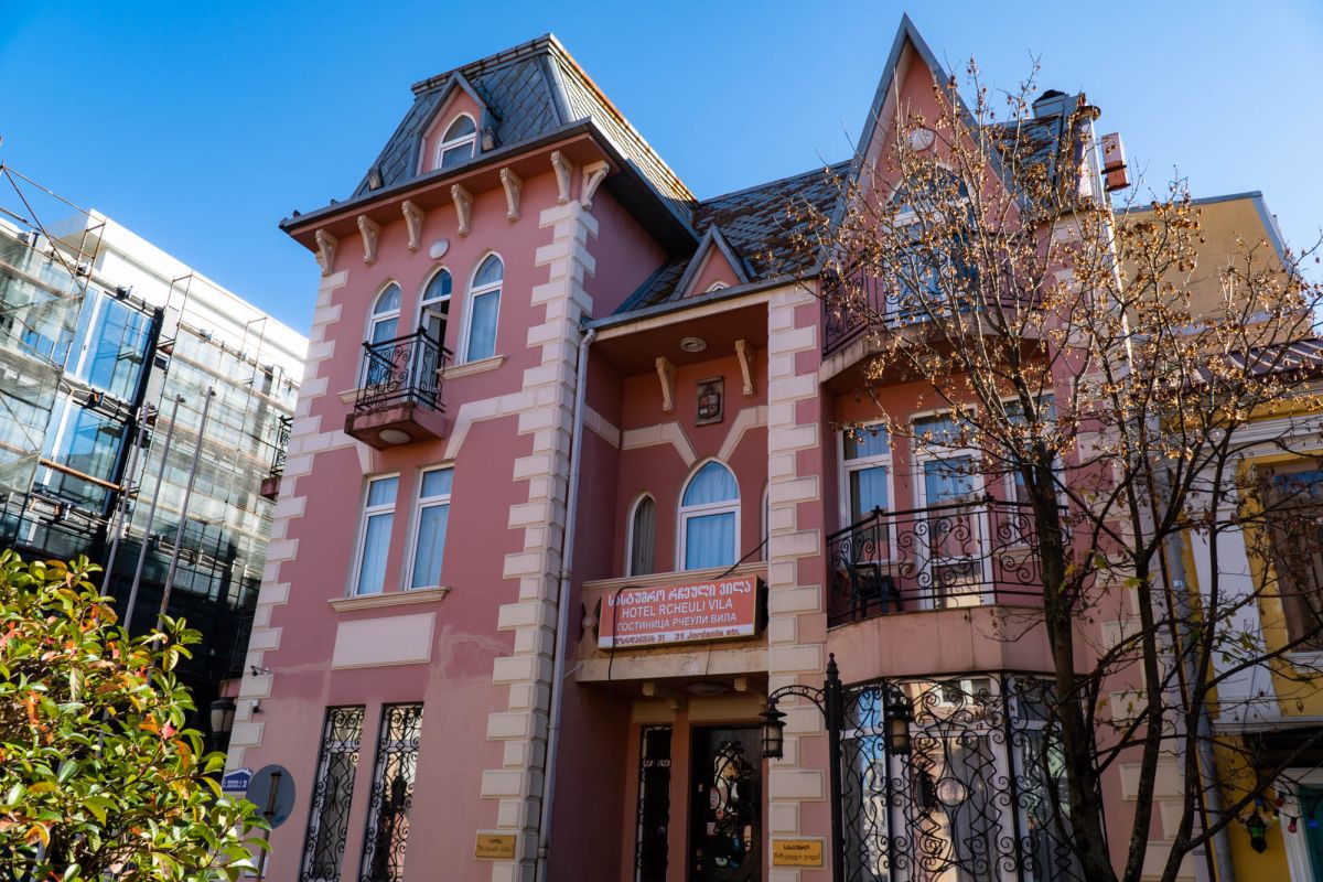 Rcheuli Villa