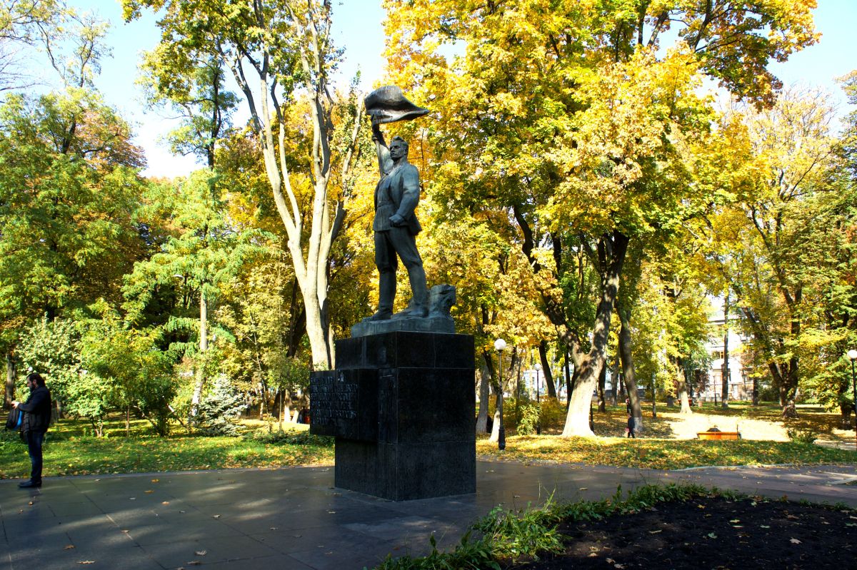 Памятник участникам январского вооруженного восстания 1918 года