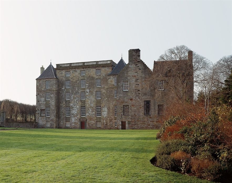 Киннейл Хаус