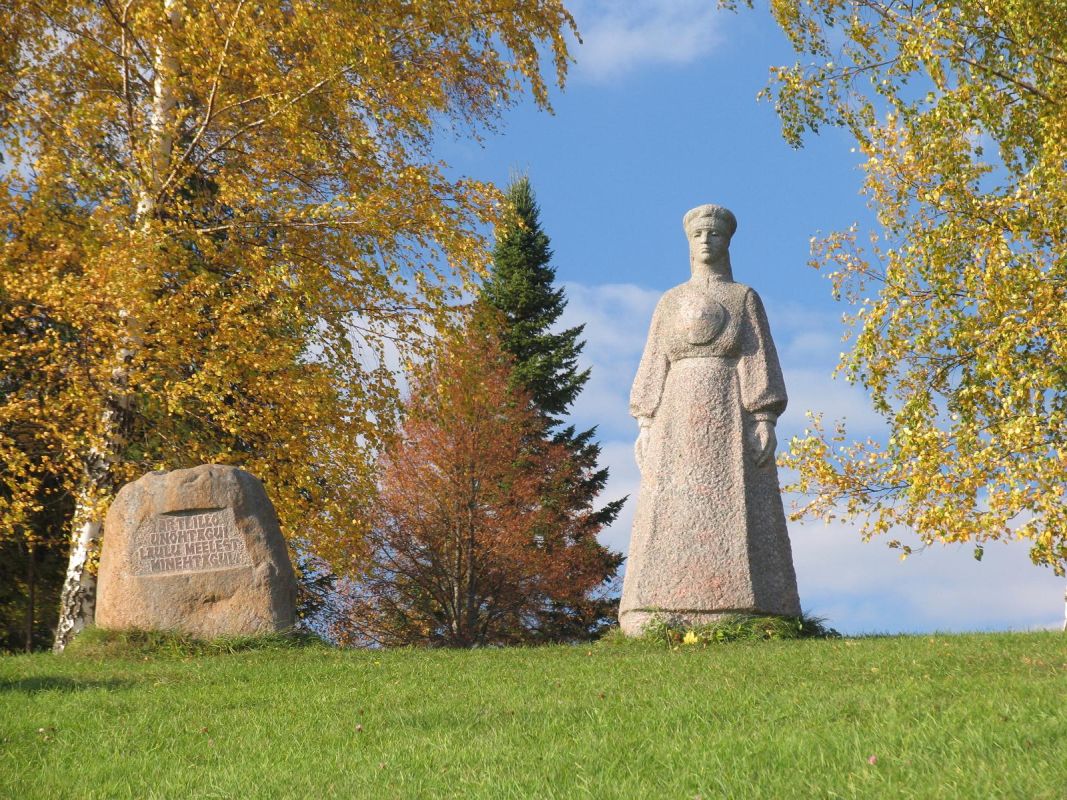 Монумент Песенной матери Сету