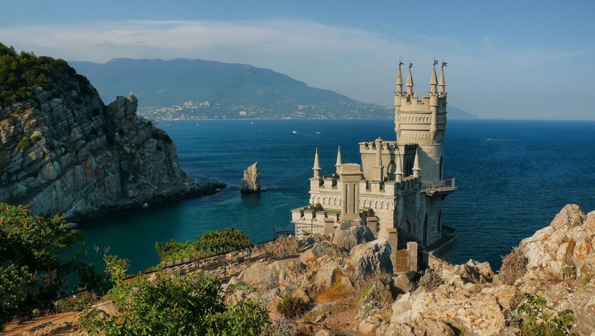 Ласточкино гнездо