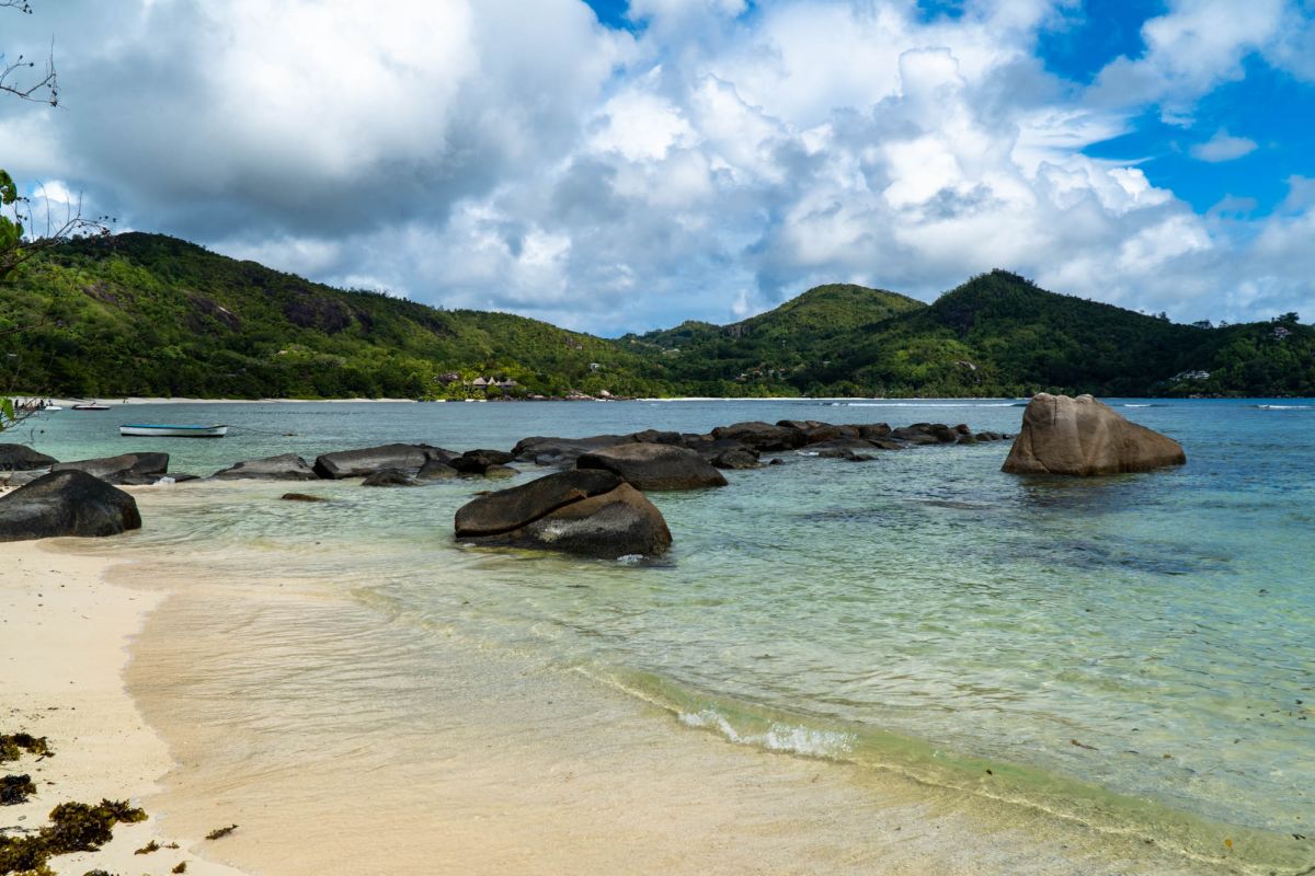 Баи Лазар Паблик Бич