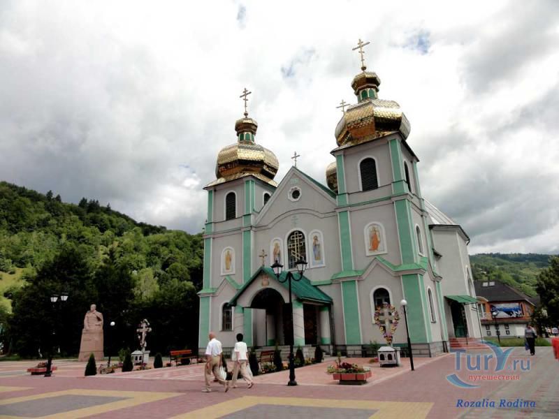 Собор Сошествия Святого Духа в Рахове