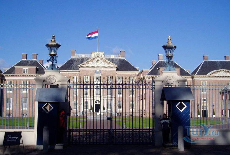 Дворец Хет Лоо