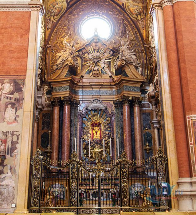 Базилика Сан-Петронио