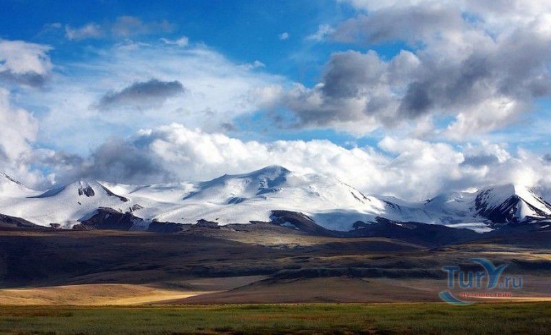 Гора Куйтэн-Уул