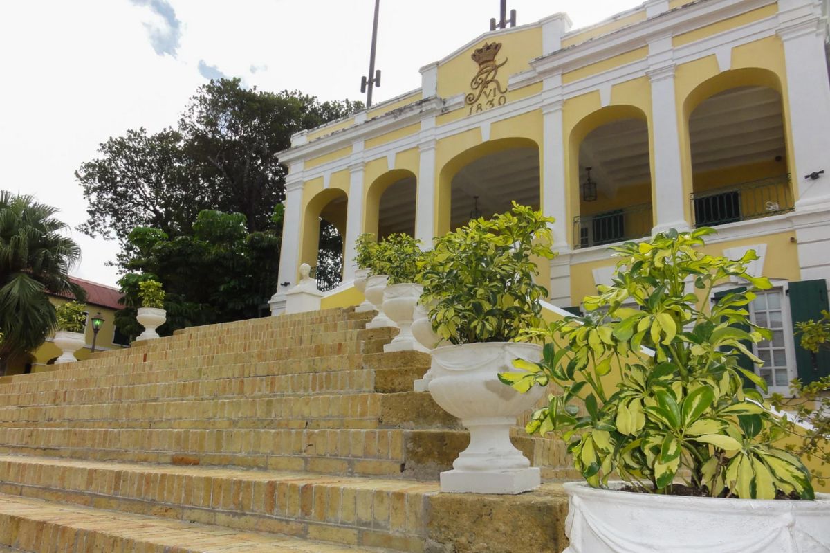 Дом Правительства на о.Санта-Крус