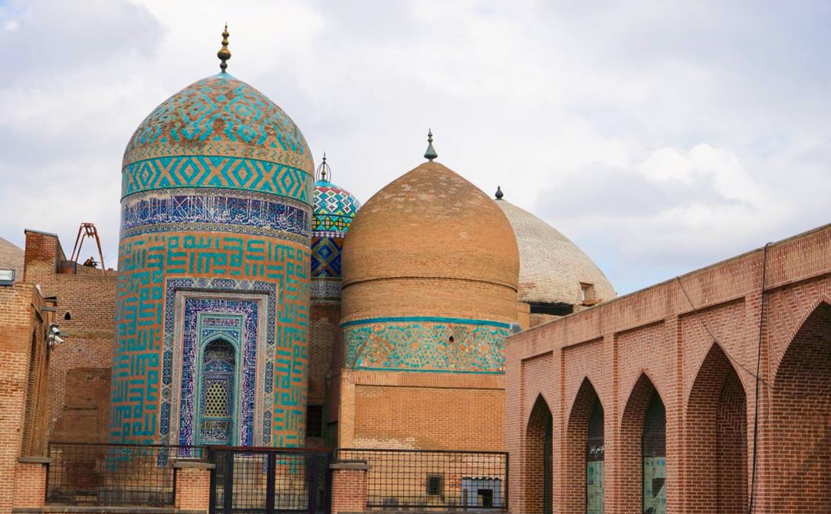 Архитектурный комплекс мавзолея шейха Сефи ад-Дина