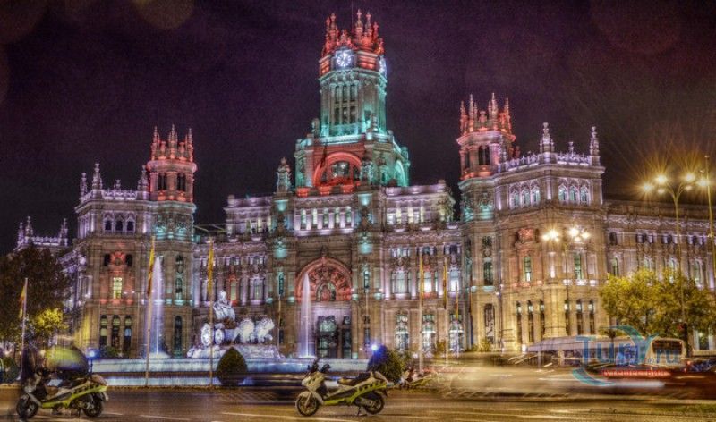 Площадь Сибелес (Плаза-де-Сибелес)