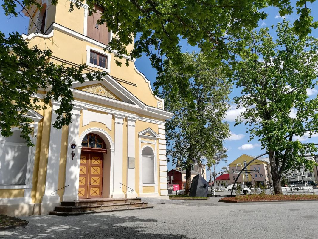 Мемориал погибшим в катастрофе парома 