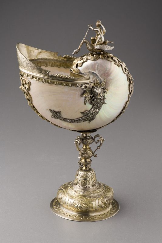 Выставка ИСКУССТВО, ЖИЗНЬ в музее декоративно-прикладного искусства