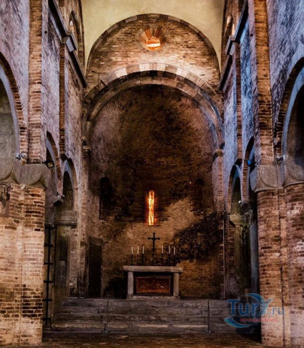 Базилика Санто-Стефано