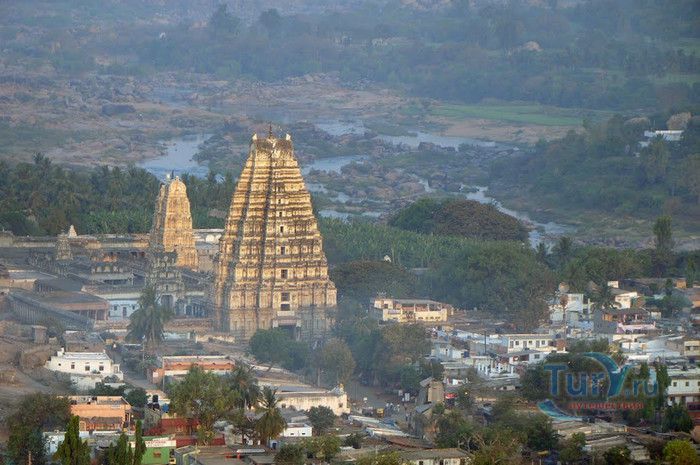 Храм Вирупакши