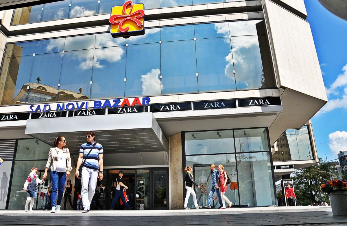 Торговый центр Sad Novi Bazaar