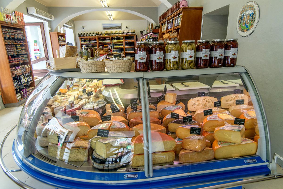 Деликатесы Sváček