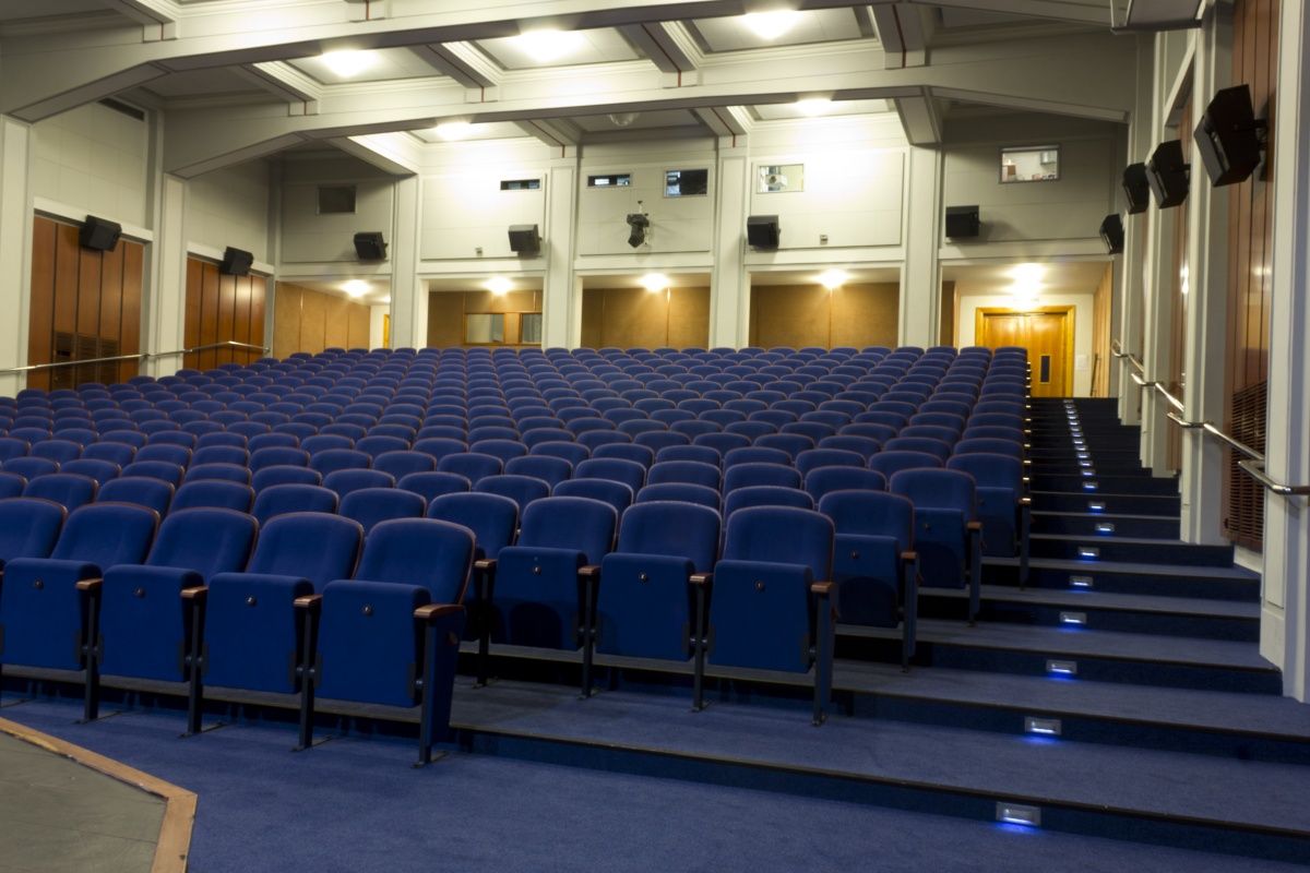 Кинозал Городской библиотеки в Праге