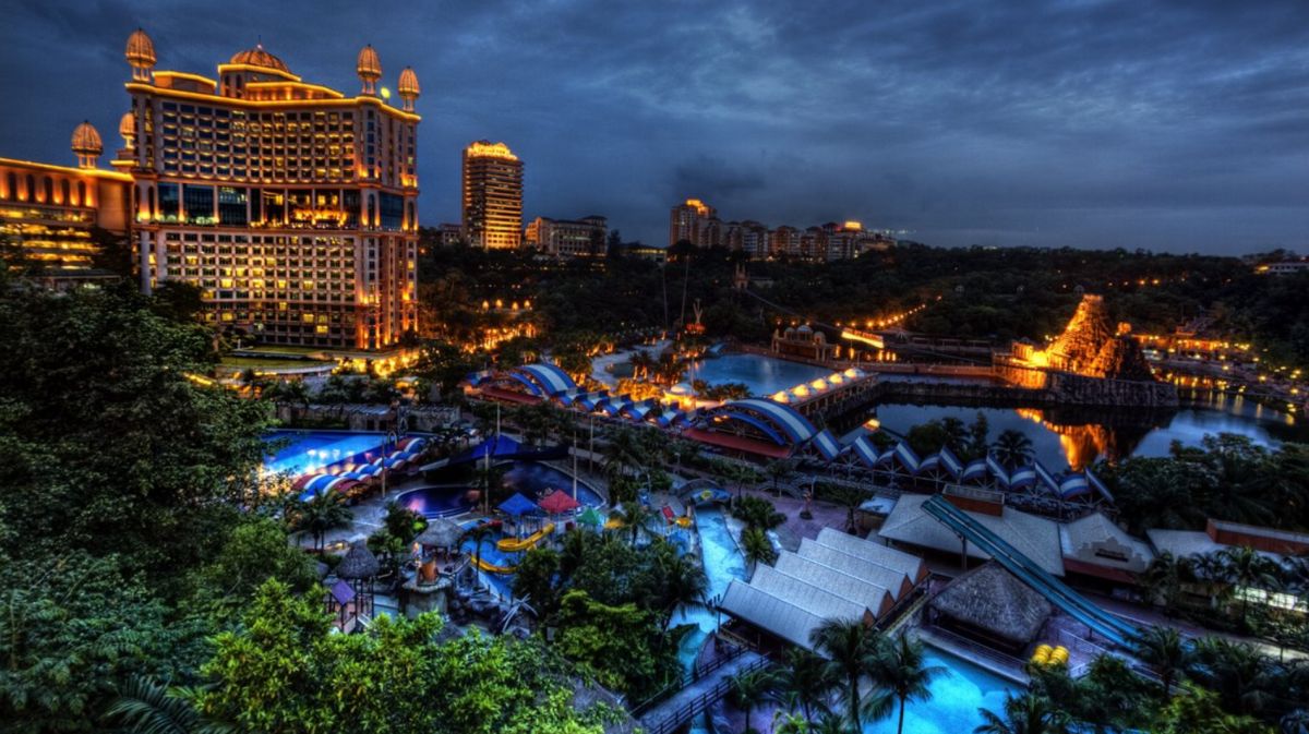 Парк развлечений Sunway Lagoon Theme Park Kuala Lumpur