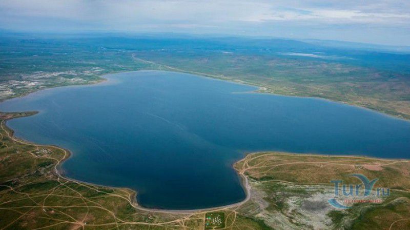 Озеро Угий-Нуур