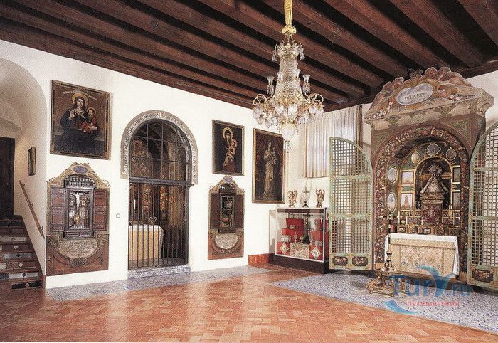 Монастырь де лас Дескальсас Реалес