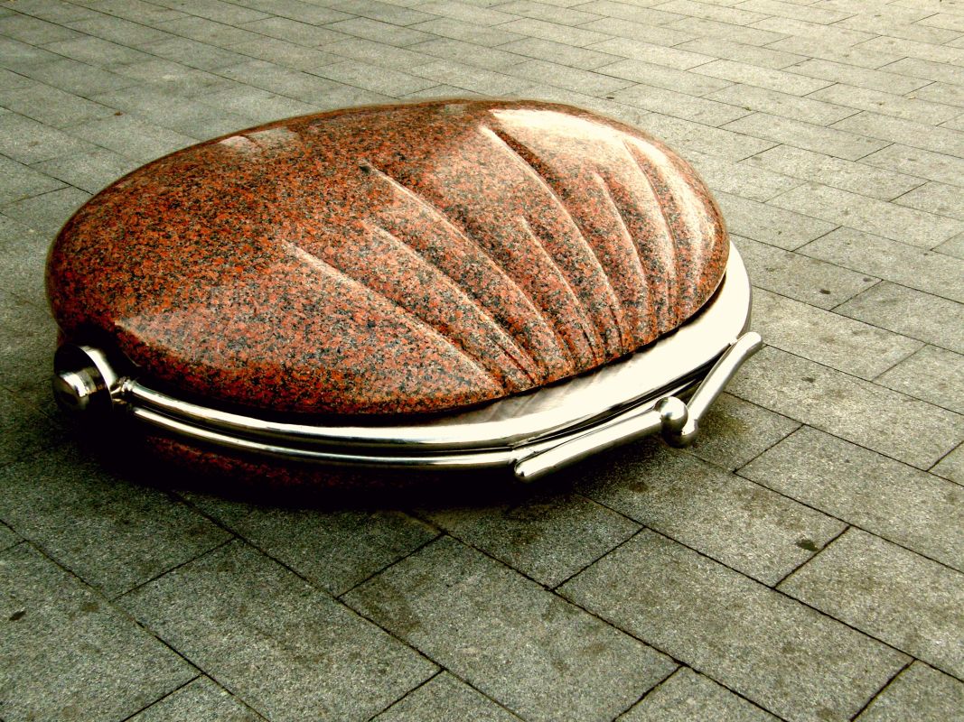 Памятник Кошельку