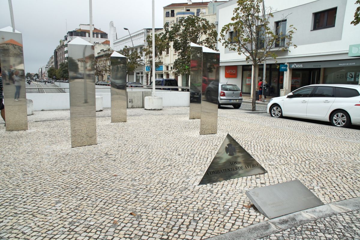 Мемориал погибшим морякам