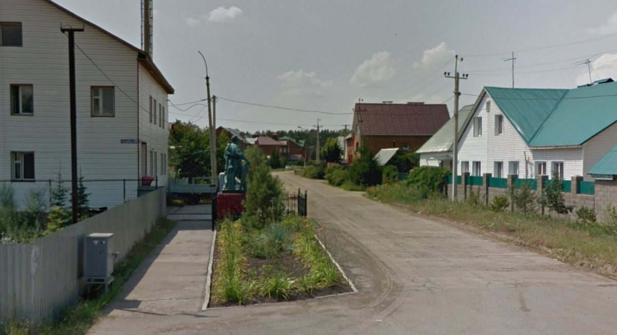 Памятник воеводе М.А. Нагому