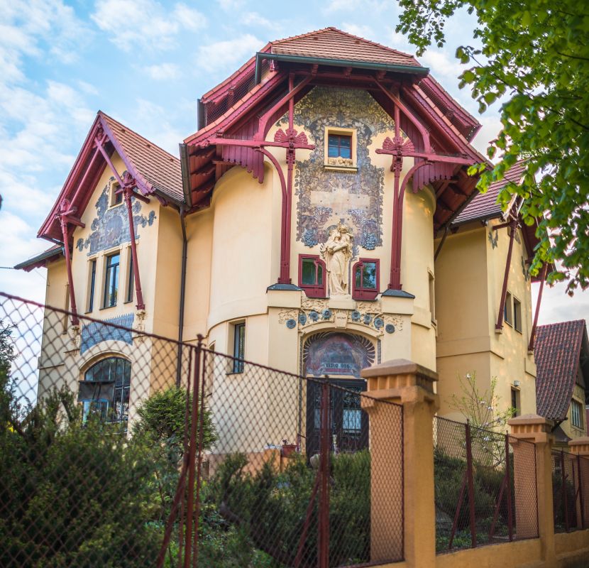 Из Бубенеча – в Трою: Идиллия среди вилл и деревьев