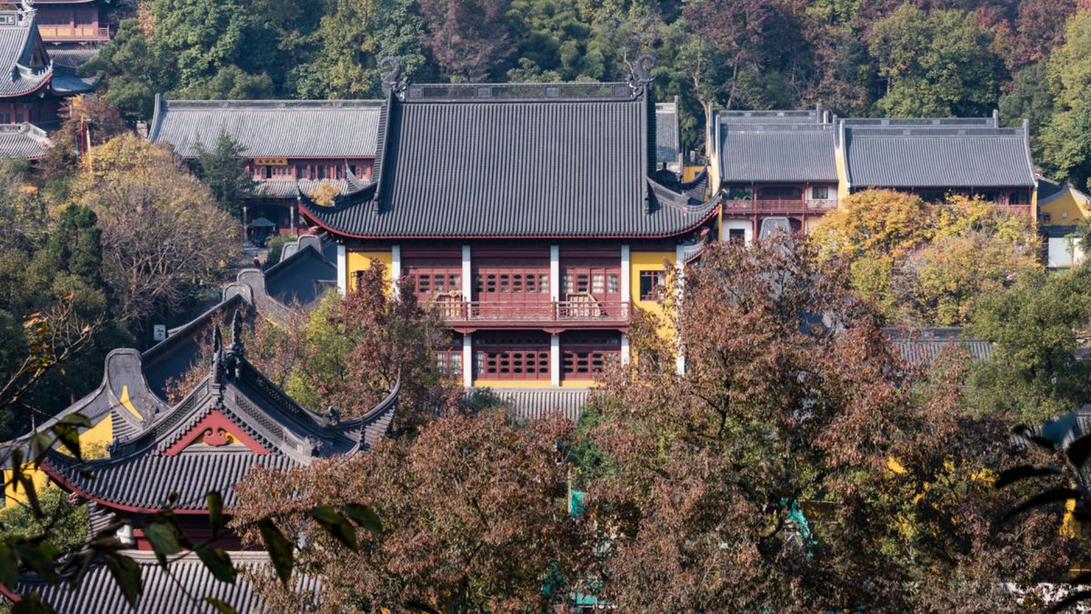 Монастырь Линъиньсы - Храм Прибежища Души