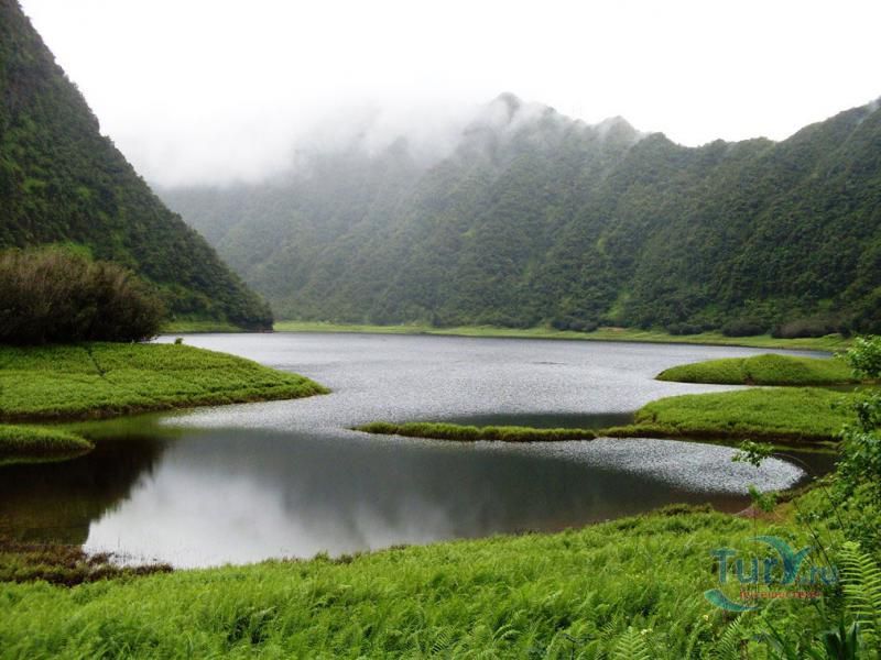 Озеро Гранд Этанг