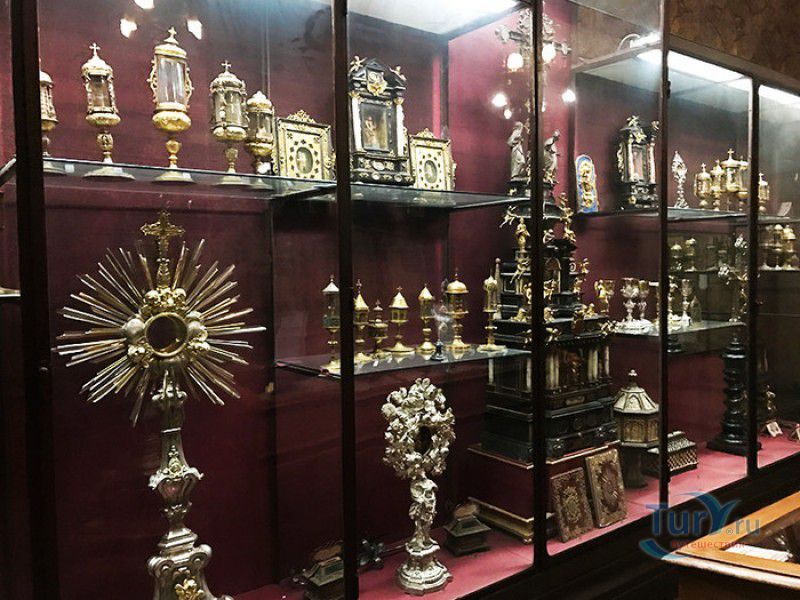 Базилика Сан-Петронио