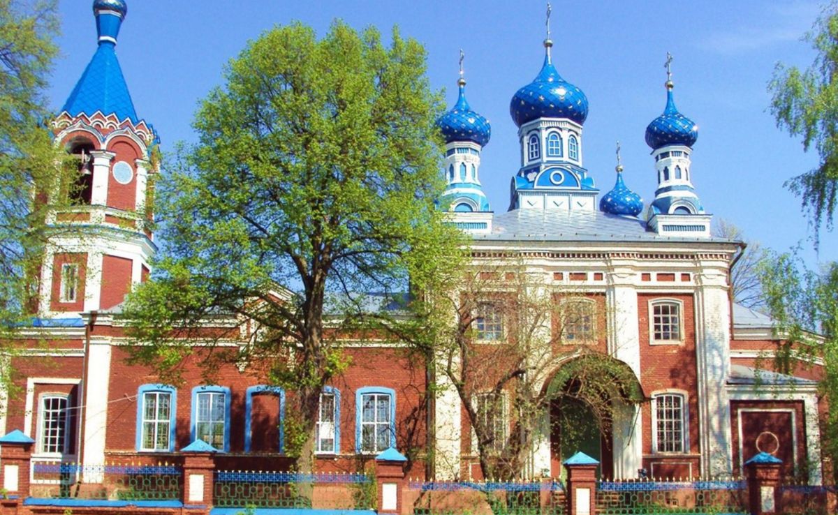 Церковь Святых Апостолов Петра и Павла в селе Кузнецово