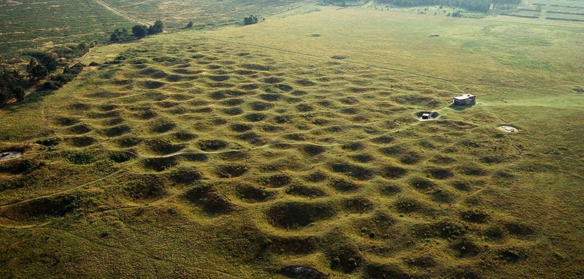 Доисторические Кремниевые Шахты Граймс Грейвс (Грейвские могилы)