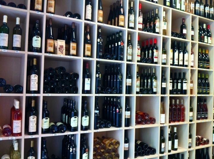 Бар и винотека Noelka