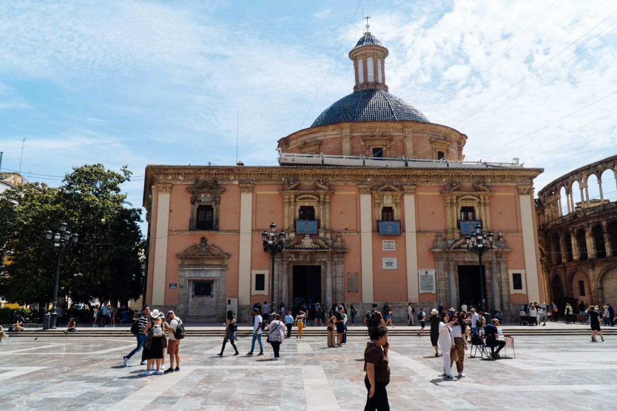 Базилика Маре де Деу дельс Десампаратс (Базилика Богоматери Отрекшихся)