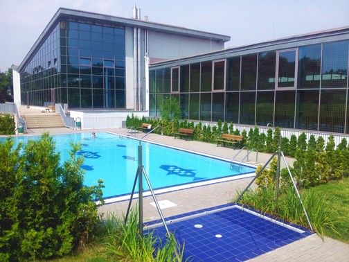 Плавательный и спортивный ареал Hloubětín