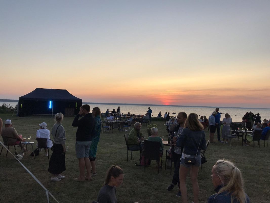 Шампань-бар и ресторан KORK