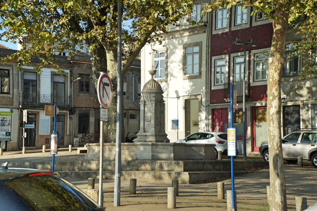 Фонтан на Каис дас Педрас