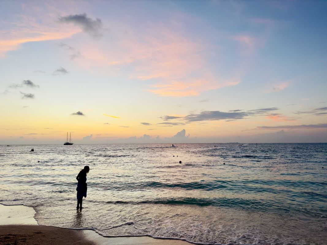 Северо-западный пляж Маафуши (пляж водных видов спорта)